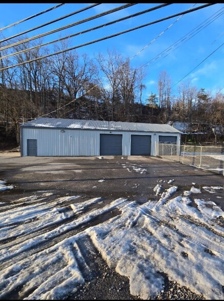 1294 Midland Trl, Milton, WV en venta - Foto del edificio - Imagen 2 de 39