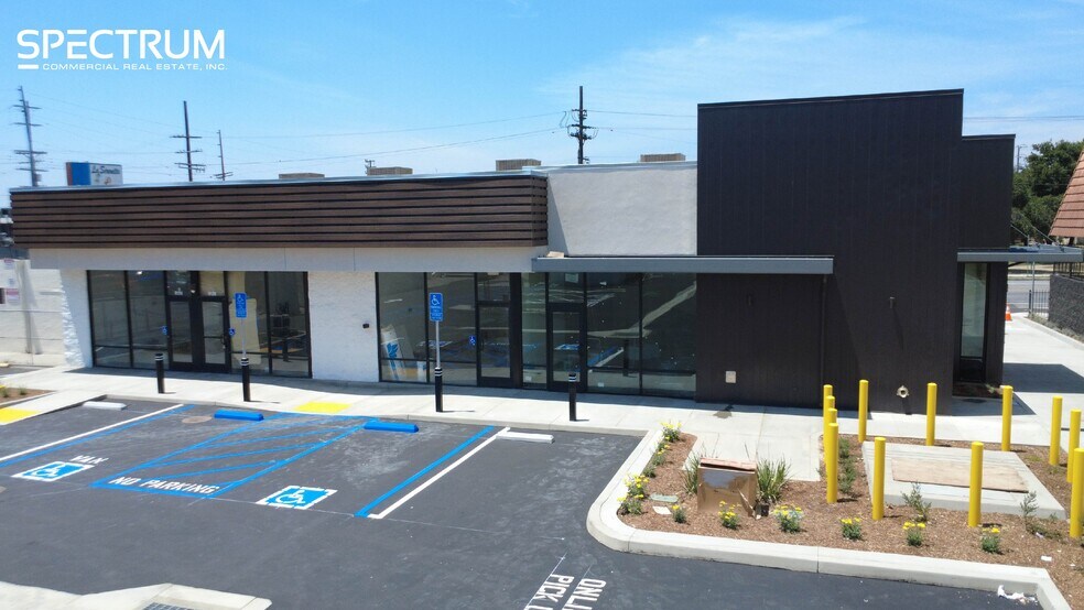 9124-9134 Van Nuys Blvd, Panorama City, CA en alquiler - Foto del edificio - Imagen 2 de 12