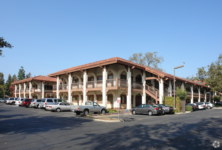 3625 E Thousand Oaks Blvd, Westlake Village, CA en alquiler - Foto del edificio - Imagen 1 de 6