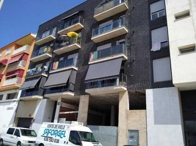 Local en Gandia, Valencia en venta - Foto del edificio - Imagen 3 de 11