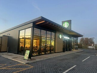 Más detalles de 100 Sir Henry Lee Crescent, Aylesbury - Local en venta