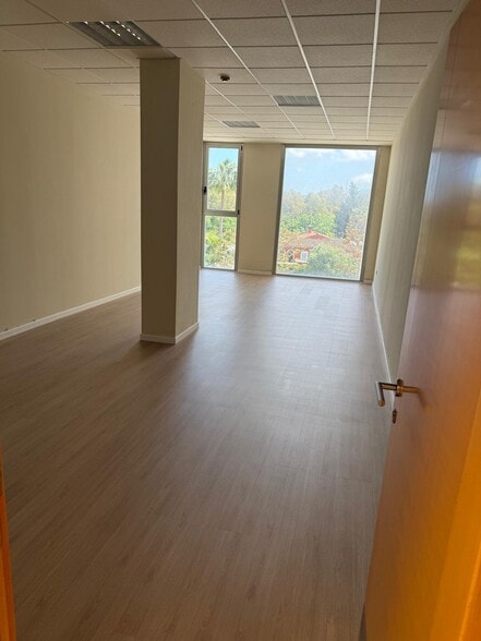 Oficina en Los Barrios, Cádiz en alquiler - Foto del interior - Imagen 3 de 4