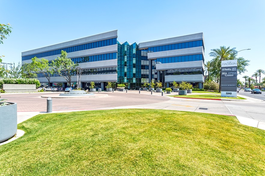 5343 N 16th St, Phoenix, AZ en alquiler - Foto del edificio - Imagen 2 de 5