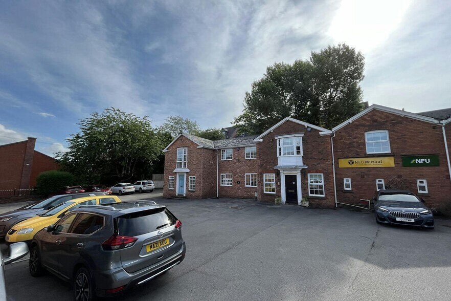 Maple Court, Macclesfield en alquiler - Foto del edificio - Imagen 3 de 4