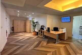 2-4 Rue Lord Byron, Paris en venta Foto del interior- Imagen 2 de 7