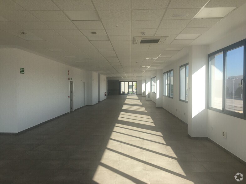 Nave en Meco, Madrid en alquiler - Foto del edificio - Imagen 2 de 8