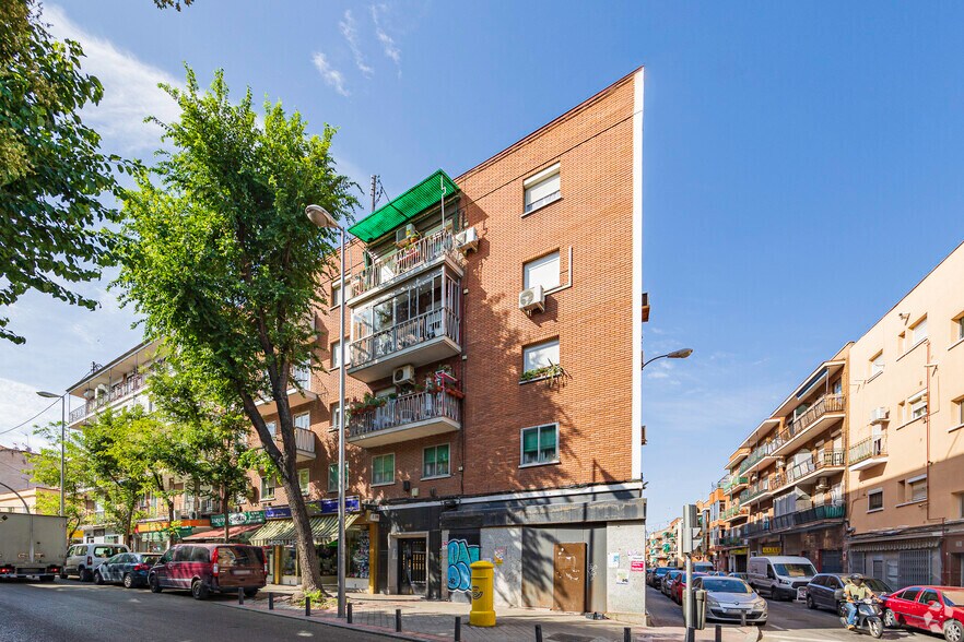 Edificio residencial en Madrid, Madrid en venta - Foto principal - Imagen 1 de 2