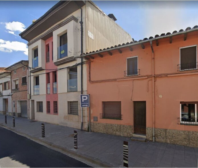 Carrer de la Creu Codines, 35, Roda de Ter, Barcelona en venta - Foto del edificio - Imagen 1 de 2