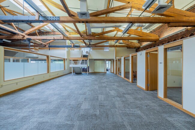 Más detalles de 977-1001 Elm St, Manchester, NH - Oficina, local en alquiler