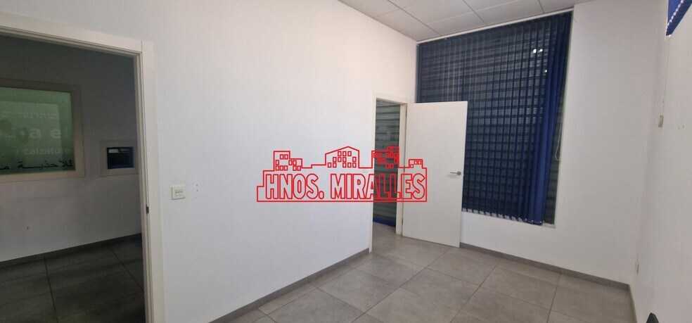 Nave en Elche en alquiler - Foto del interior - Imagen 3 de 29