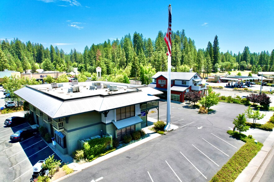 841-1043 Sutton Way, Grass Valley, CA en alquiler - Foto principal - Imagen 1 de 19