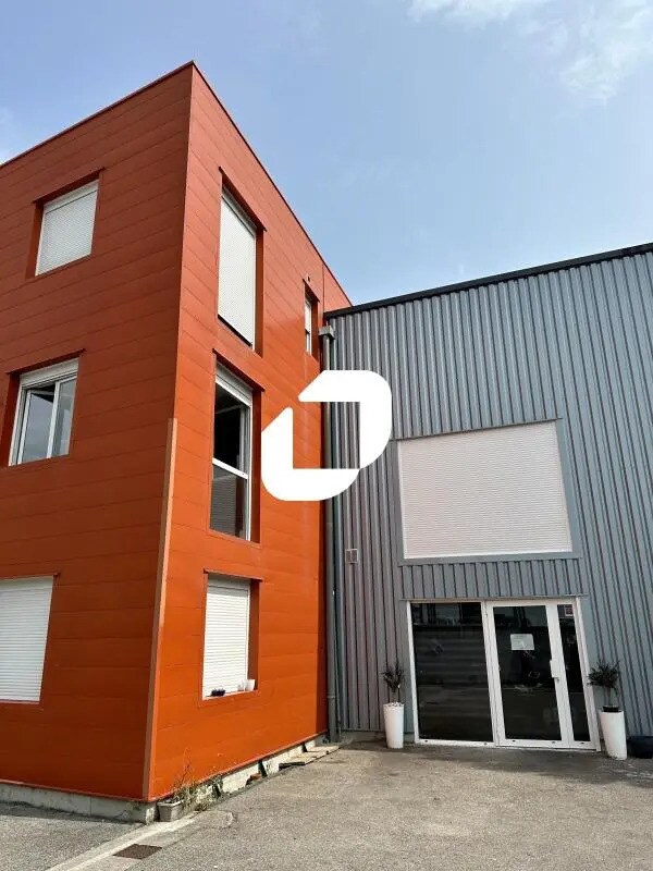 28 Rue Marcel Reynaud, Crolles en alquiler Foto del edificio- Imagen 1 de 9