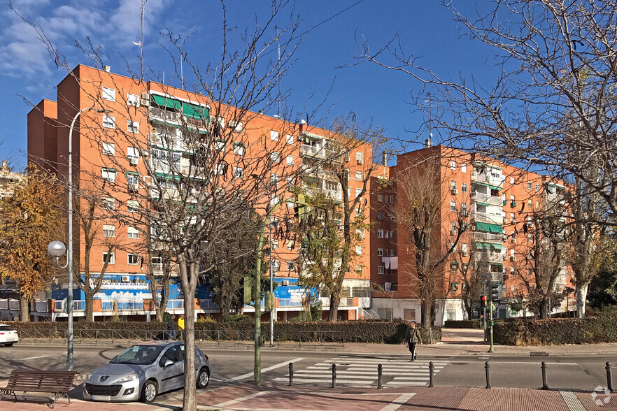 Calle Carlos Arniches, 2, Móstoles, Madrid en venta - Foto principal - Imagen 1 de 3