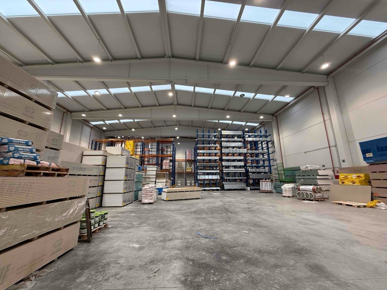 Nave en Alcobendas, Madrid en alquiler Foto principal- Imagen 1 de 5