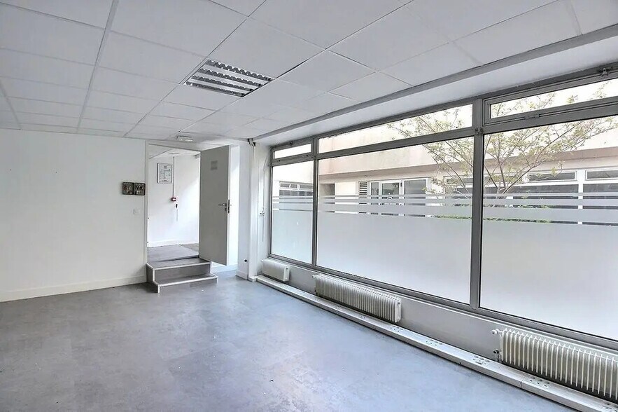 27-31 Rue De Fontarabie, Paris en venta - Foto del edificio - Imagen 1 de 8