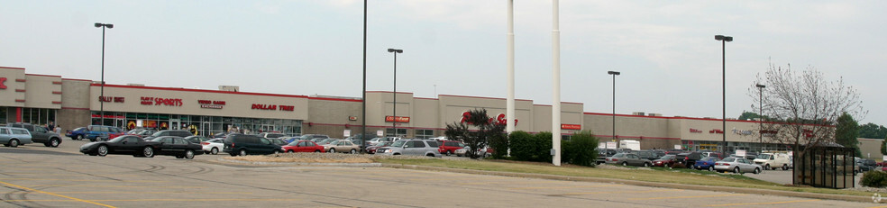 1900-1964 S Koeller St, Oshkosh, WI en alquiler - Foto del edificio - Imagen 3 de 24