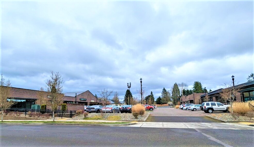 10706 NW Lakeshore Ave, Vancouver, WA en alquiler - Foto principal - Imagen 1 de 13