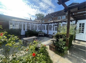 27 London End, Beaconsfield en alquiler Foto del edificio- Imagen 2 de 4