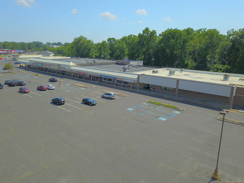 875 Mantua Pike, Deptford, NJ en alquiler - Foto del edificio - Imagen 3 de 4