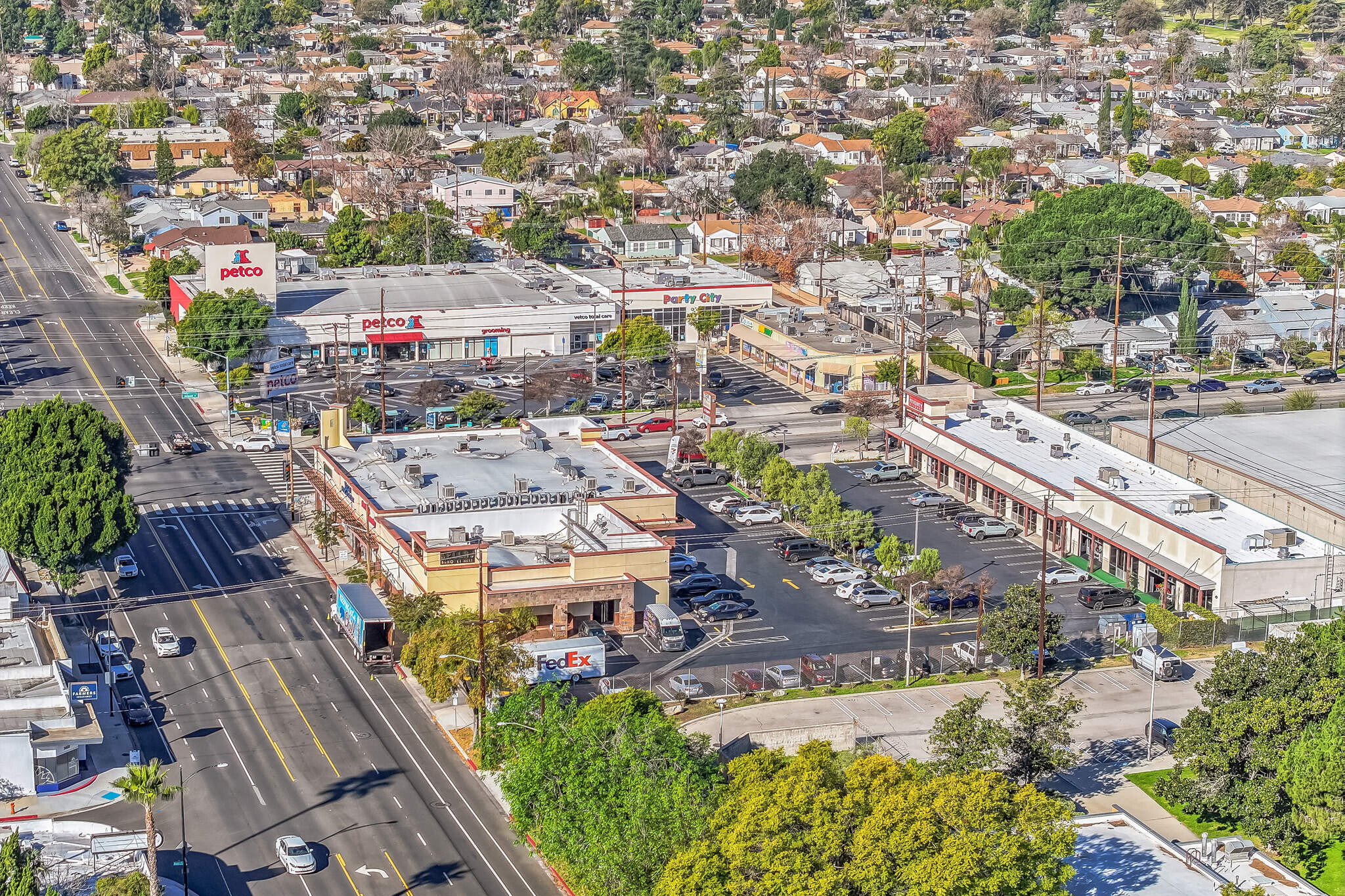 Petco-Party City Anchored Centers cartera de 4 inmuebles en venta en LoopNet.es Foto del edificio- Imagen 1 de 13