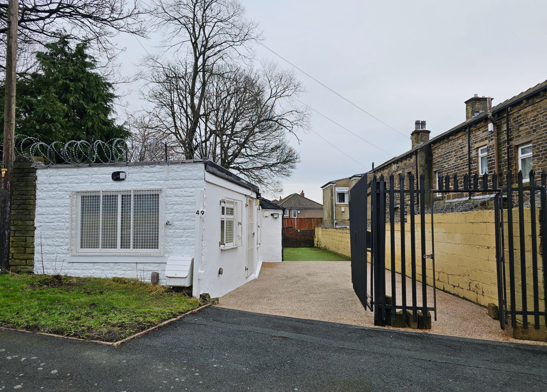 49 Griffe Rd, Bradford en venta Foto del edificio- Imagen 1 de 4