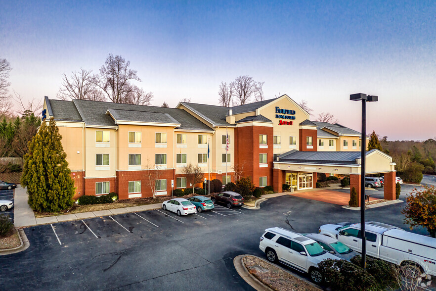 920 Executive Way, Asheboro, NC en venta - Foto del edificio - Imagen 2 de 19