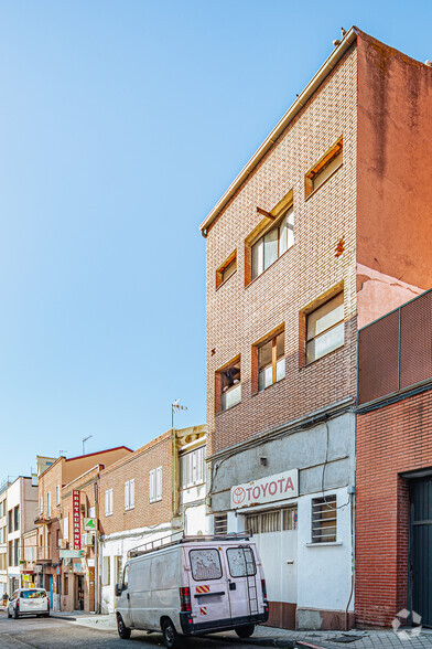 Calle de Tracia, 4, Madrid, Madrid en venta - Foto del edificio - Imagen 2 de 2