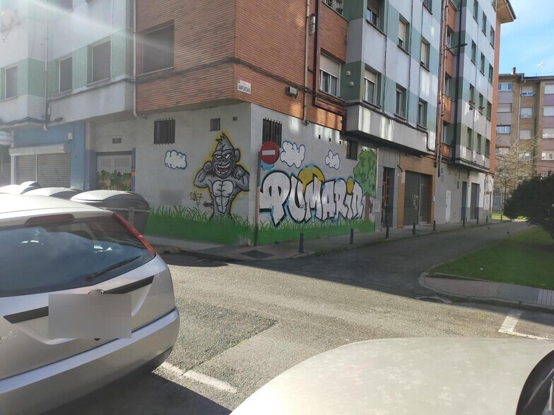 Calle Ampurdán, 9, Gijón, Asturias en venta - Foto del edificio - Imagen 1 de 3