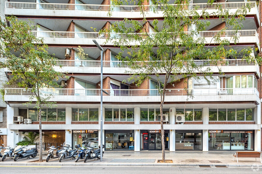 Oficina en Barcelona, Barcelona en alquiler - Foto del edificio - Imagen 2 de 2