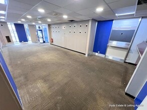 210 Monton Rd, Manchester en alquiler Foto del interior- Imagen 2 de 14