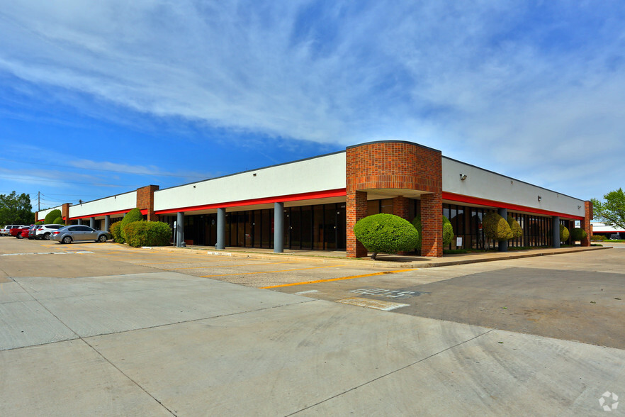 6444 NW Expressway St, Oklahoma City, OK en alquiler - Foto del edificio - Imagen 2 de 4