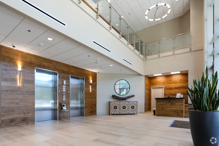 10142 Parkside Dr, Knoxville, TN en alquiler - Lobby - Imagen 3 de 4