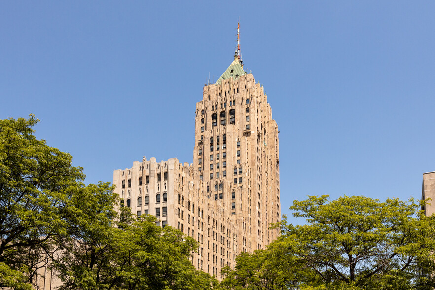 3011 W Grand Blvd, Detroit, MI en alquiler - Foto del edificio - Imagen 1 de 14