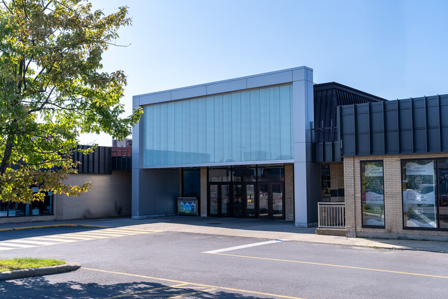 200 Blvd D’Anjou, Châteauguay, QC en alquiler - Foto del edificio - Imagen 3 de 8