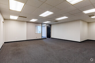 800 Roosevelt Rd, Glen Ellyn, IL en alquiler Foto del interior- Imagen 2 de 5