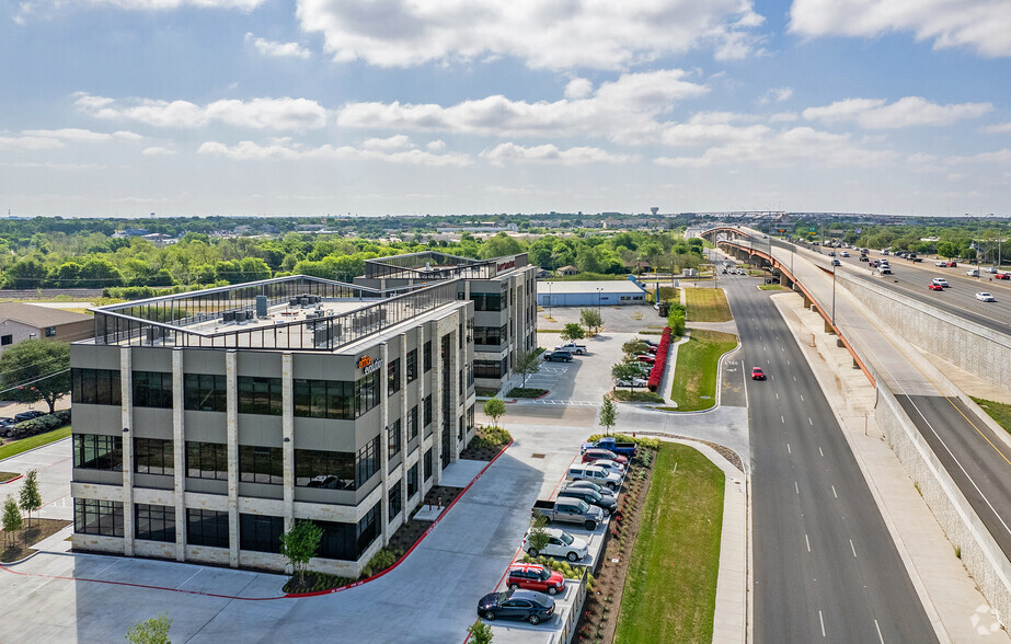 551 IH-35, Round Rock, TX en alquiler - Vista aérea - Imagen 3 de 11