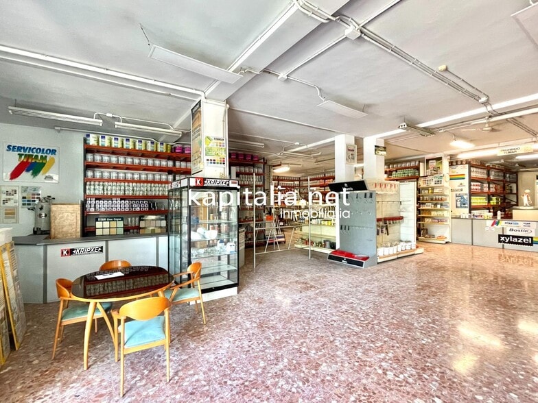 Local en Hospital de Órbigo, León en venta - Foto del edificio - Imagen 3 de 7