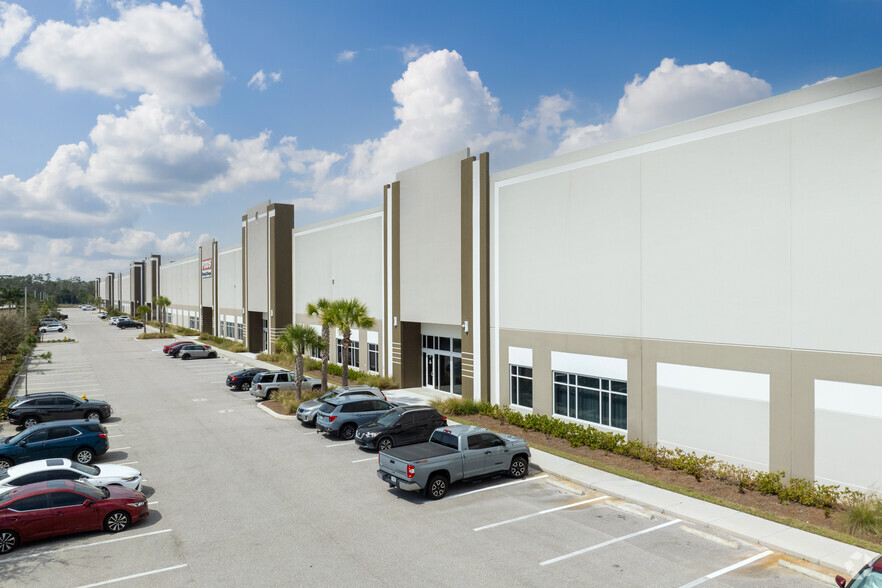 16260 Airport Park Dr, Fort Myers, FL en alquiler - Foto del edificio - Imagen 3 de 13