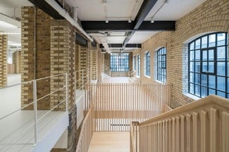 Más detalles de 22 Vine Hl, London - Oficina en alquiler