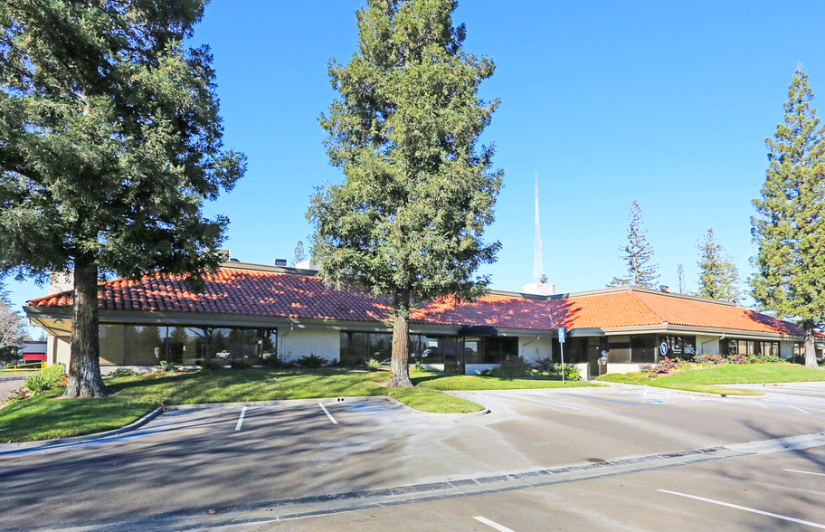 4125-4131 Northgate Blvd, Sacramento, CA en alquiler - Foto principal - Imagen 1 de 12