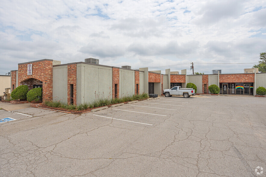 1811 Industrial Blvd, Norman, OK en alquiler - Foto del edificio - Imagen 1 de 20