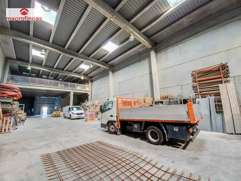 Nave en Viladecans, Barcelona en venta - Foto del interior - Imagen 1 de 1