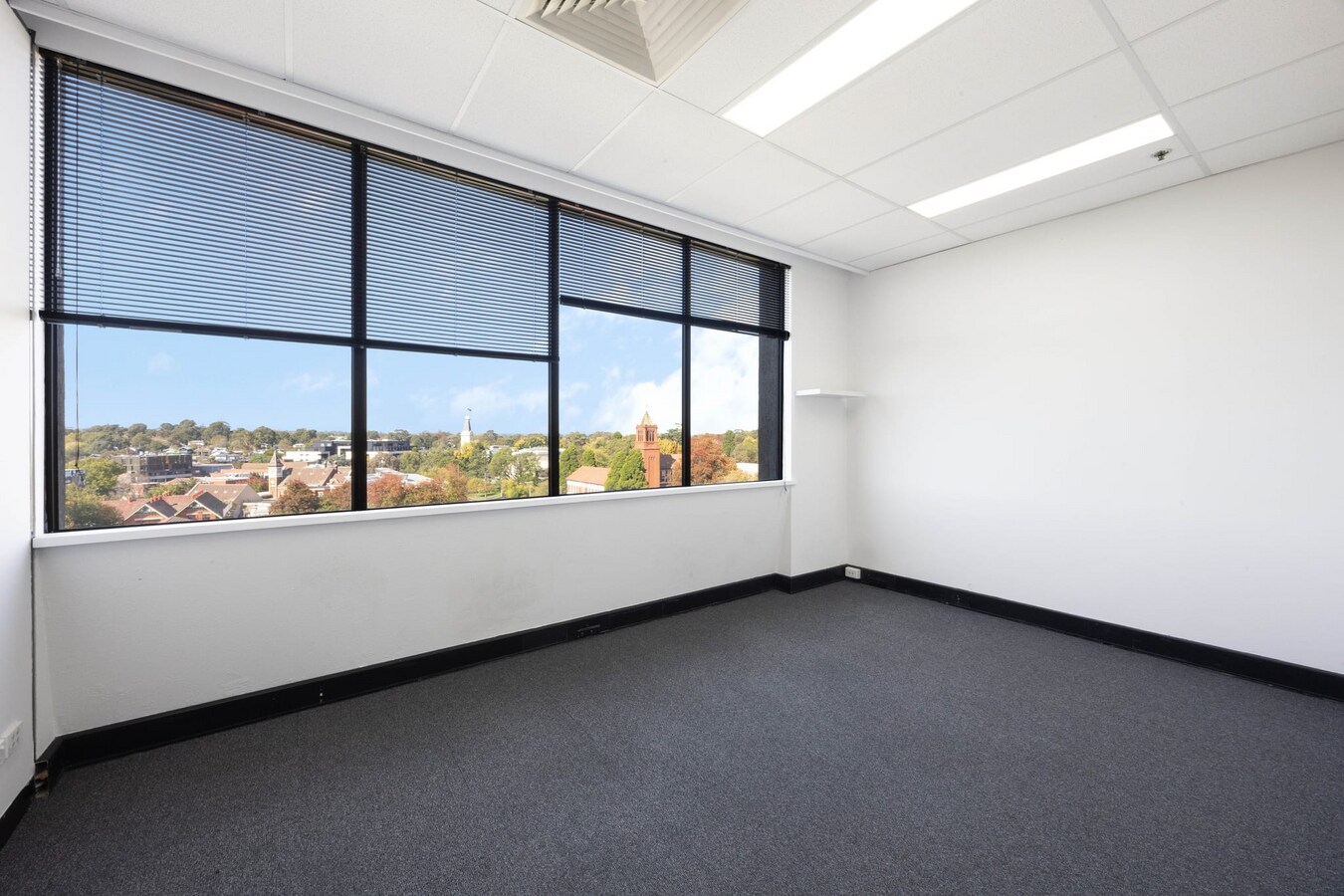 685 Burke Rd, Camberwell, VIC 3124 - Unidad 5.04 - - Foto del interior - Image 1 of 8