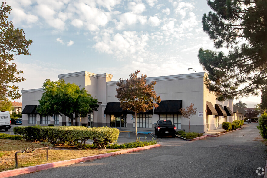 2500 Fontaine Rd, San Jose, CA en alquiler - Foto del edificio - Imagen 1 de 6