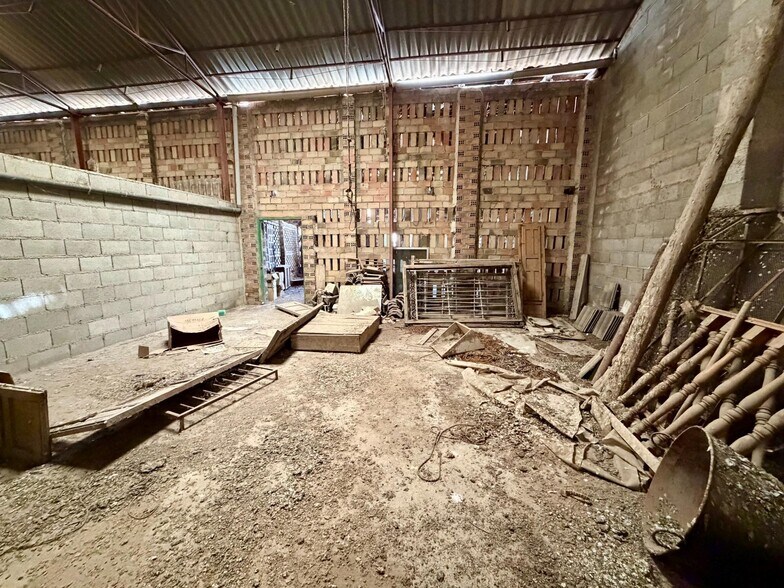 Calle Pablo Neruda, 57, Fuente Vaqueros, Granada en venta - Foto del interior - Imagen 3 de 5