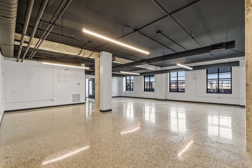 118 N Broadway, Fargo, ND en venta - Foto del edificio - Imagen 3 de 11