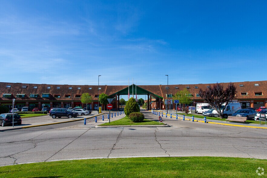 Plaza Antonio de Cabezón, 1, San Sebastián de los Reyes, Madrid en venta - Foto principal - Imagen 1 de 1