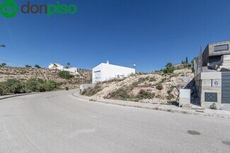 Más detalles de Calle Víznar, 8, La Zubia - Terreno en venta