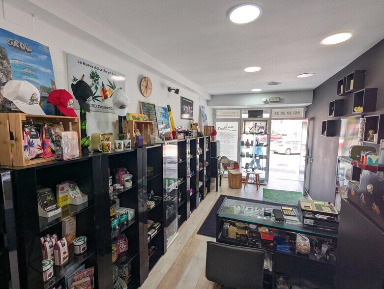 Local en Benalmádena en alquiler - Foto del interior - Imagen 2 de 28