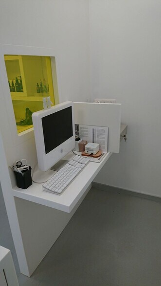 Local en Santiago de Compostela en venta - Foto del interior - Imagen 3 de 13
